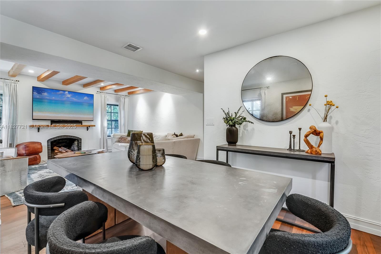 SOLANA PARK ADDN - Residential Lease
