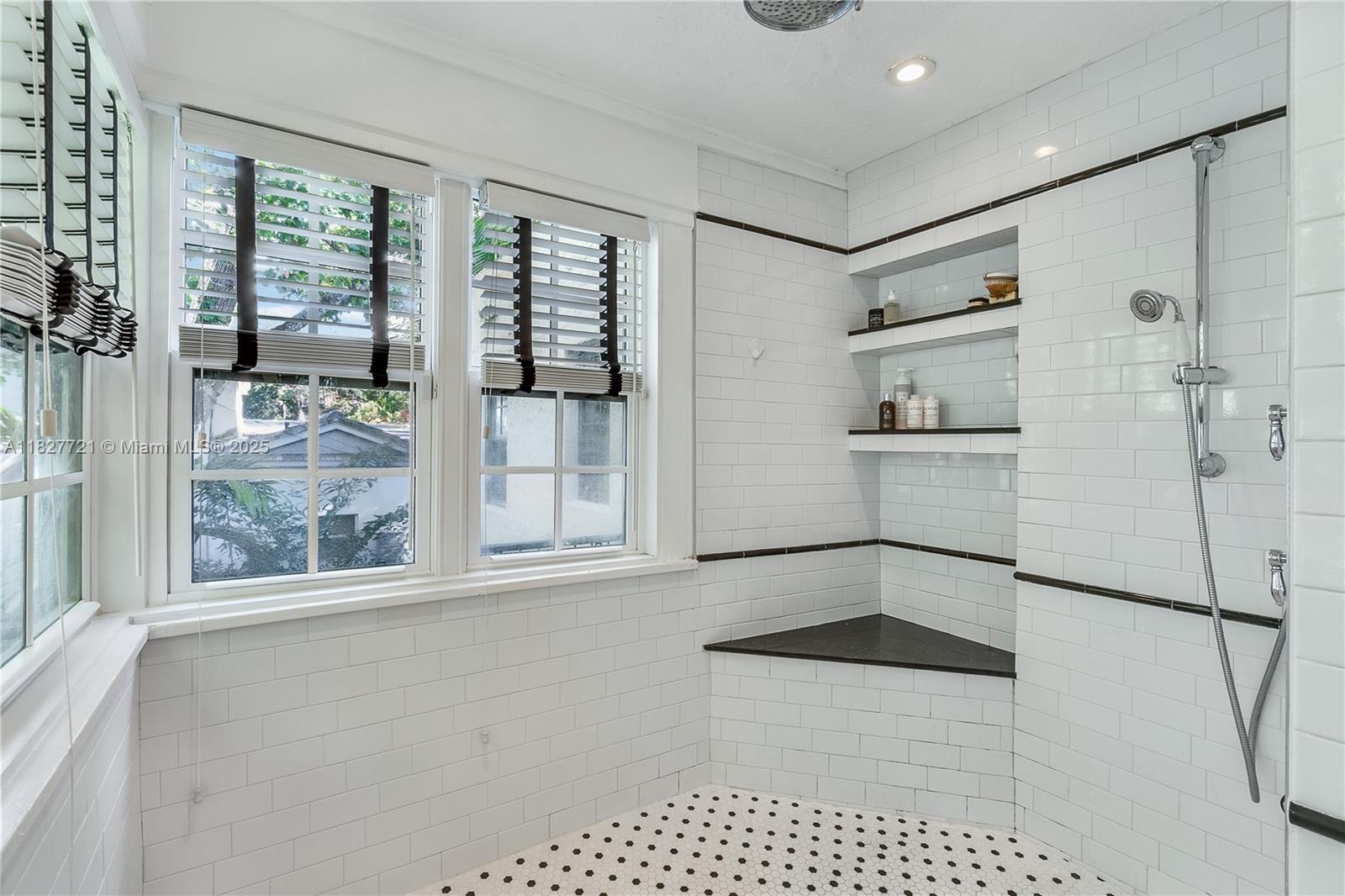 SOLANA PARK ADDN - Residential Lease
