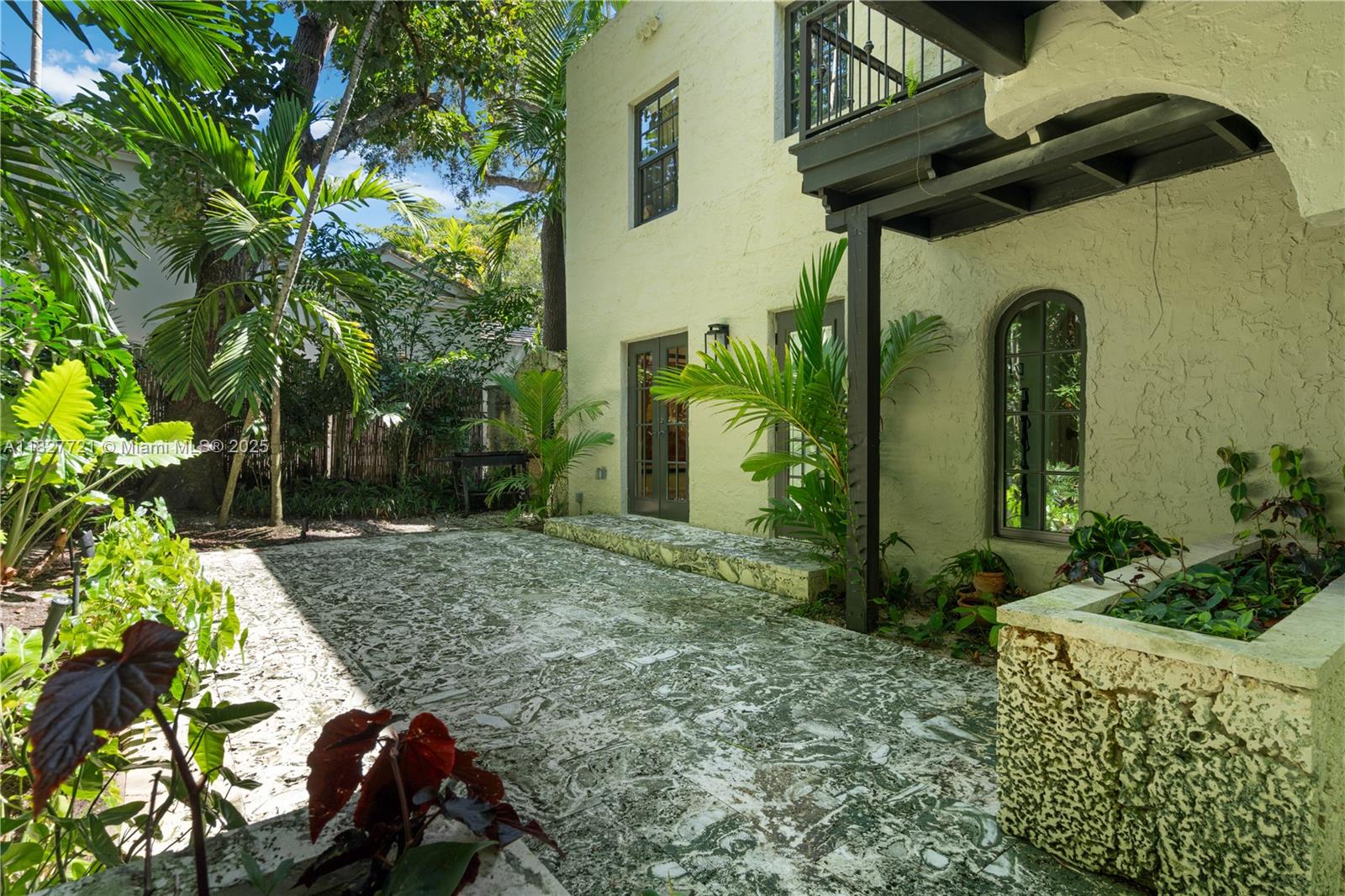 SOLANA PARK ADDN - Residential Lease