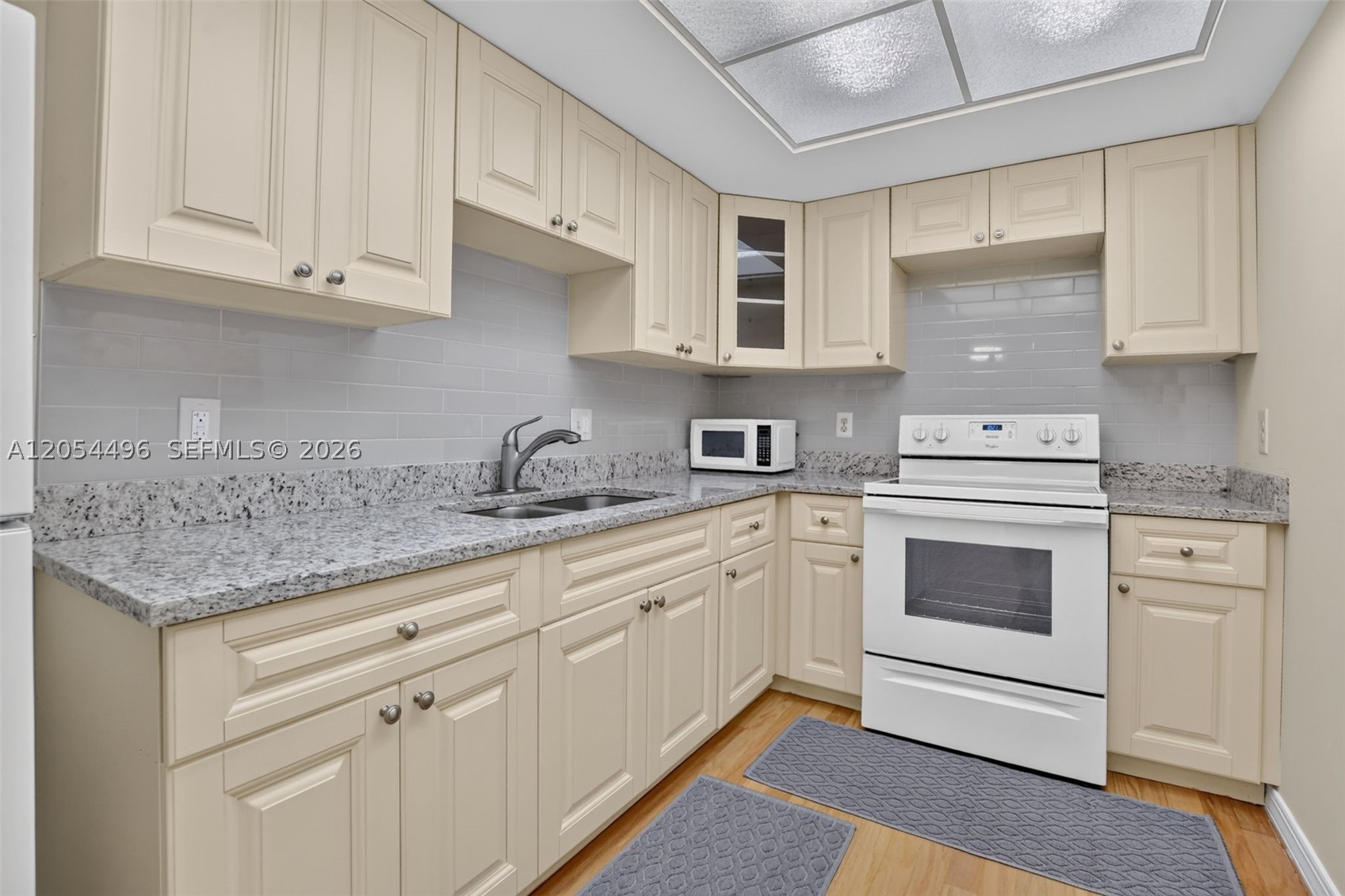 WELLESLEY PARK CONDO - Residential