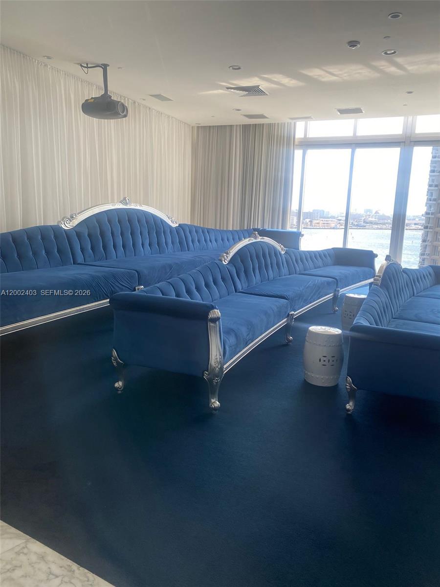 ICONBRICKELL CONDO NO 1 - Residential