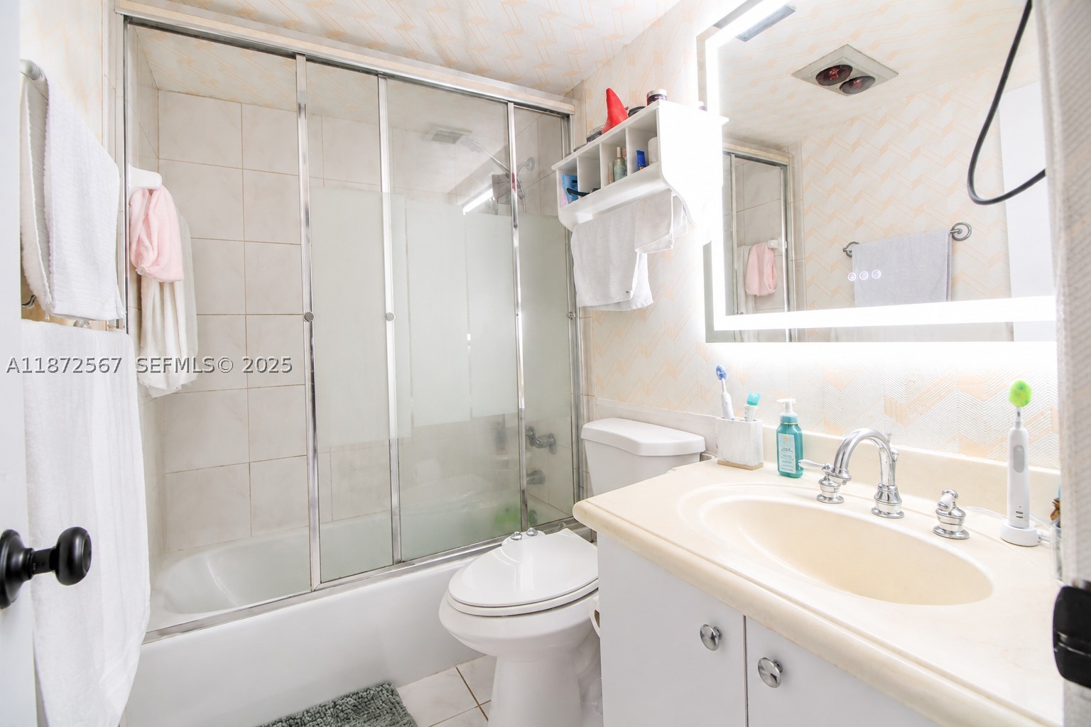 HEMISPHERES CONDO - Residential