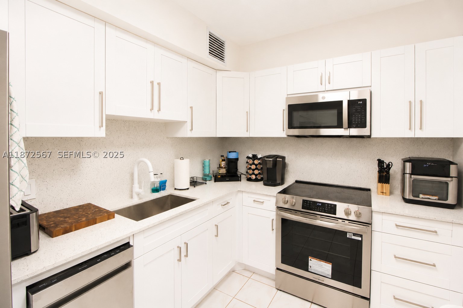 HEMISPHERES CONDO - Residential