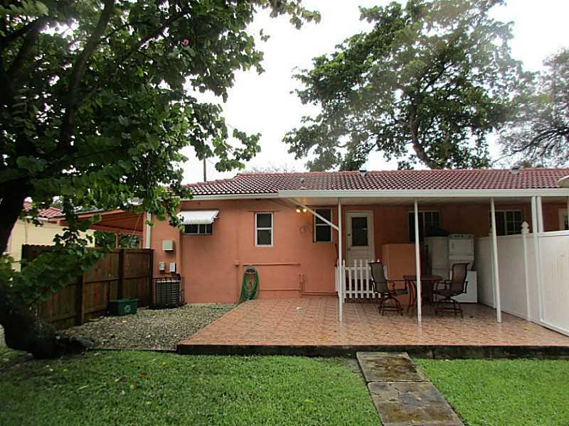 BISCAYNE LAWN EXTN - Residential Lease
