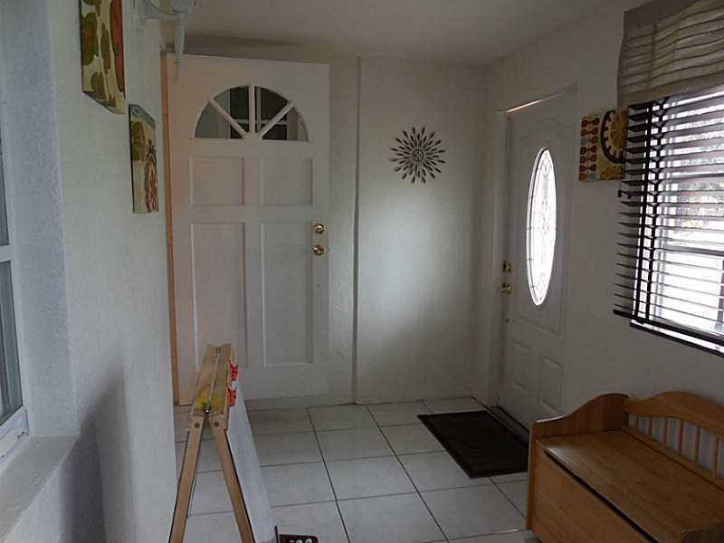 BISCAYNE LAWN EXTN - Residential Lease