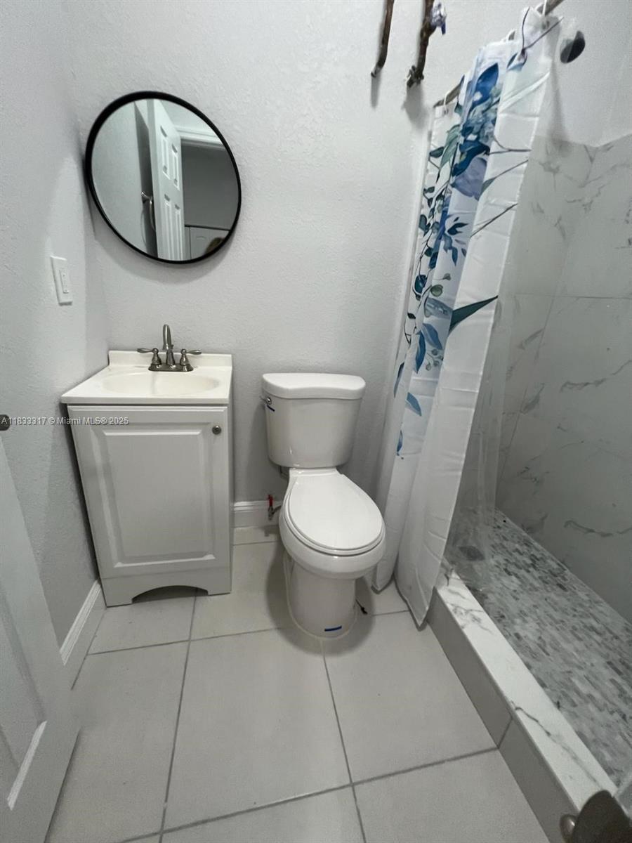 SILVER PALM WEST - Residential Lease