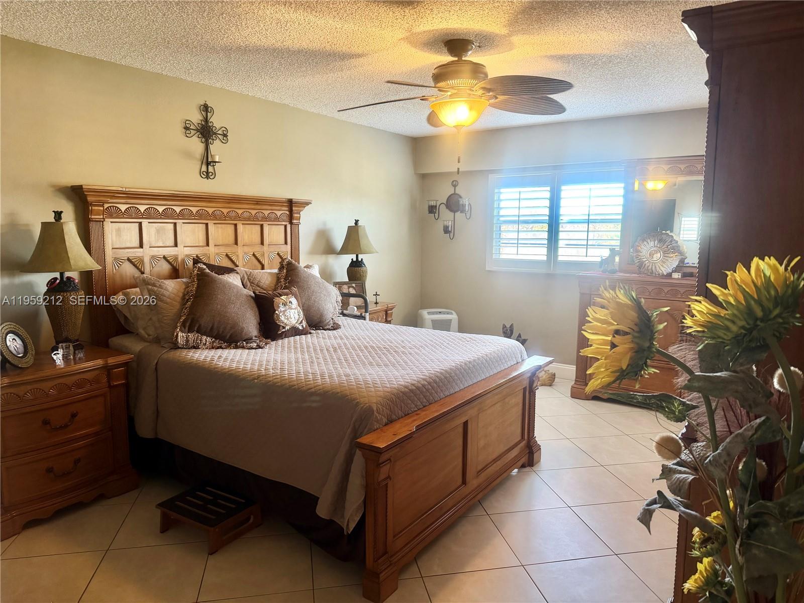 HAWTHORNE AT CENTURY VILL - Residential