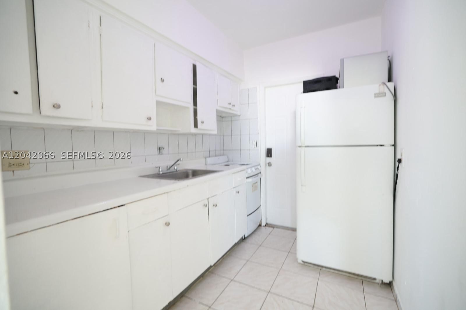 Welcome to this 2 bedroom, 1 bathroom apartment in the heart of North Beach. Unit offers terrazzo flooring, spacious living area and full bathroom. Rent includes water and plenty of parking available. Minutes away from the beach, Publix, Normandy Isles & Parkview Island Park