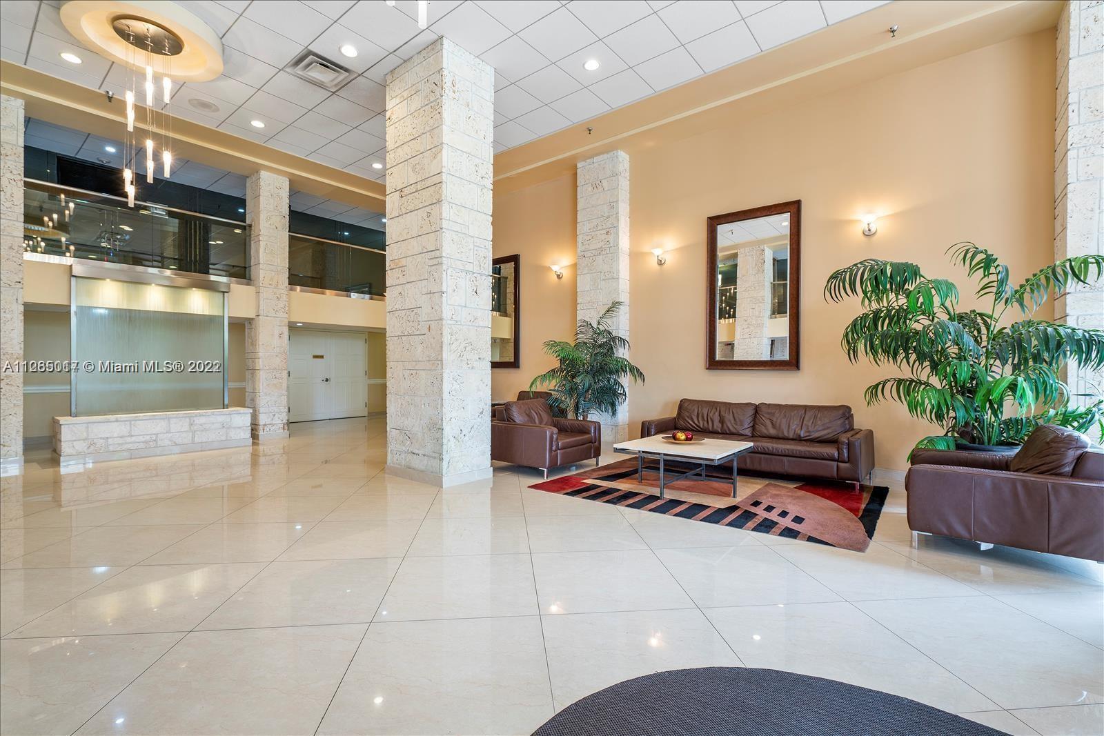 WINSTON TOWERS 700 CONDO - Residential