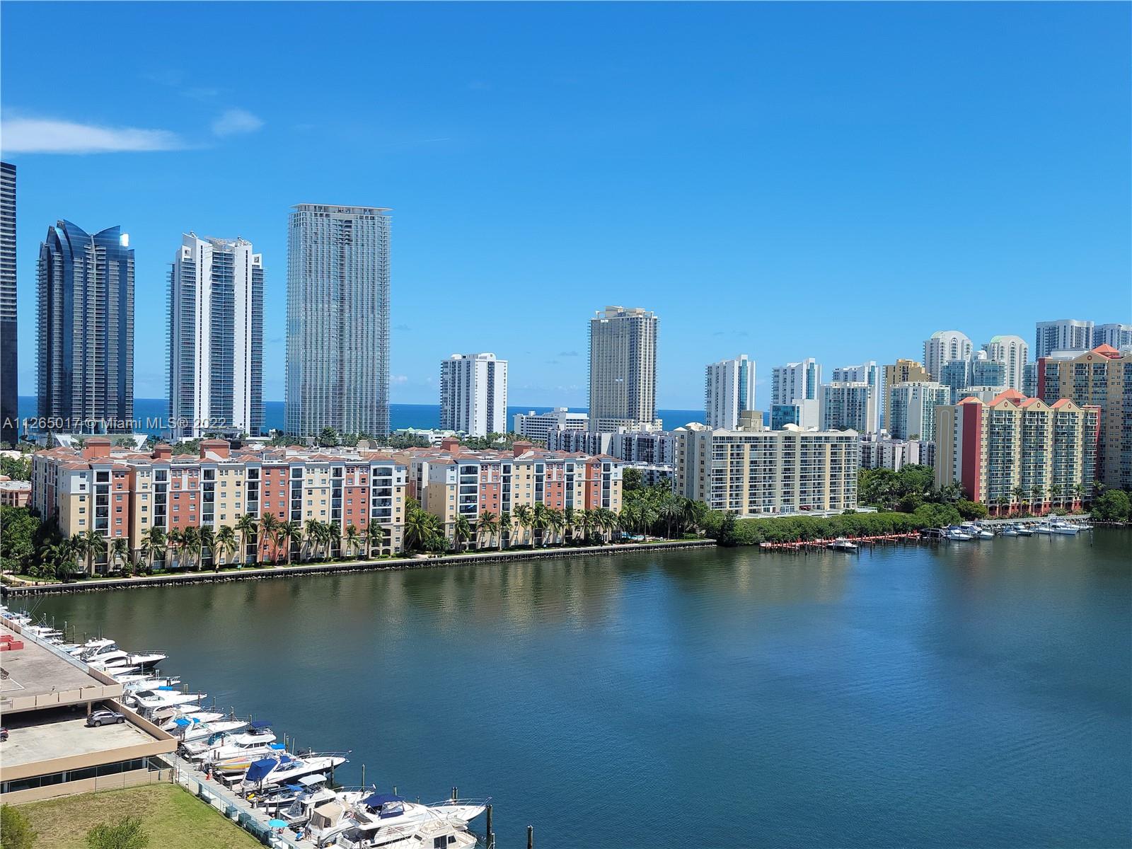 WINSTON TOWERS 700 CONDO - Residential