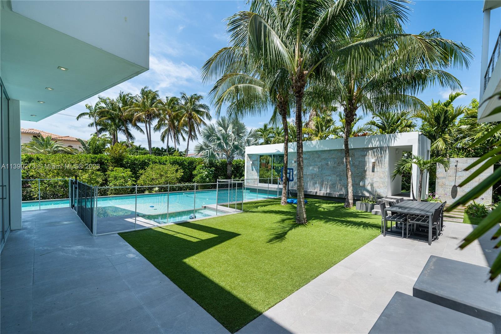 HIBISCUS ISLAND - Residential