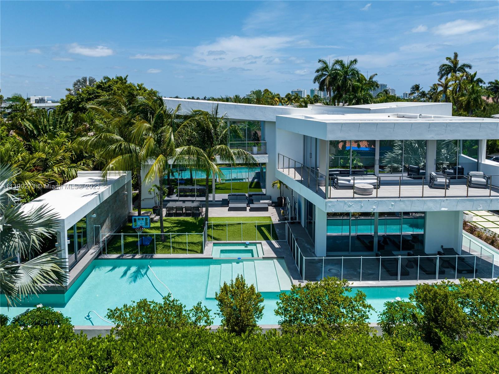 HIBISCUS ISLAND - Residential