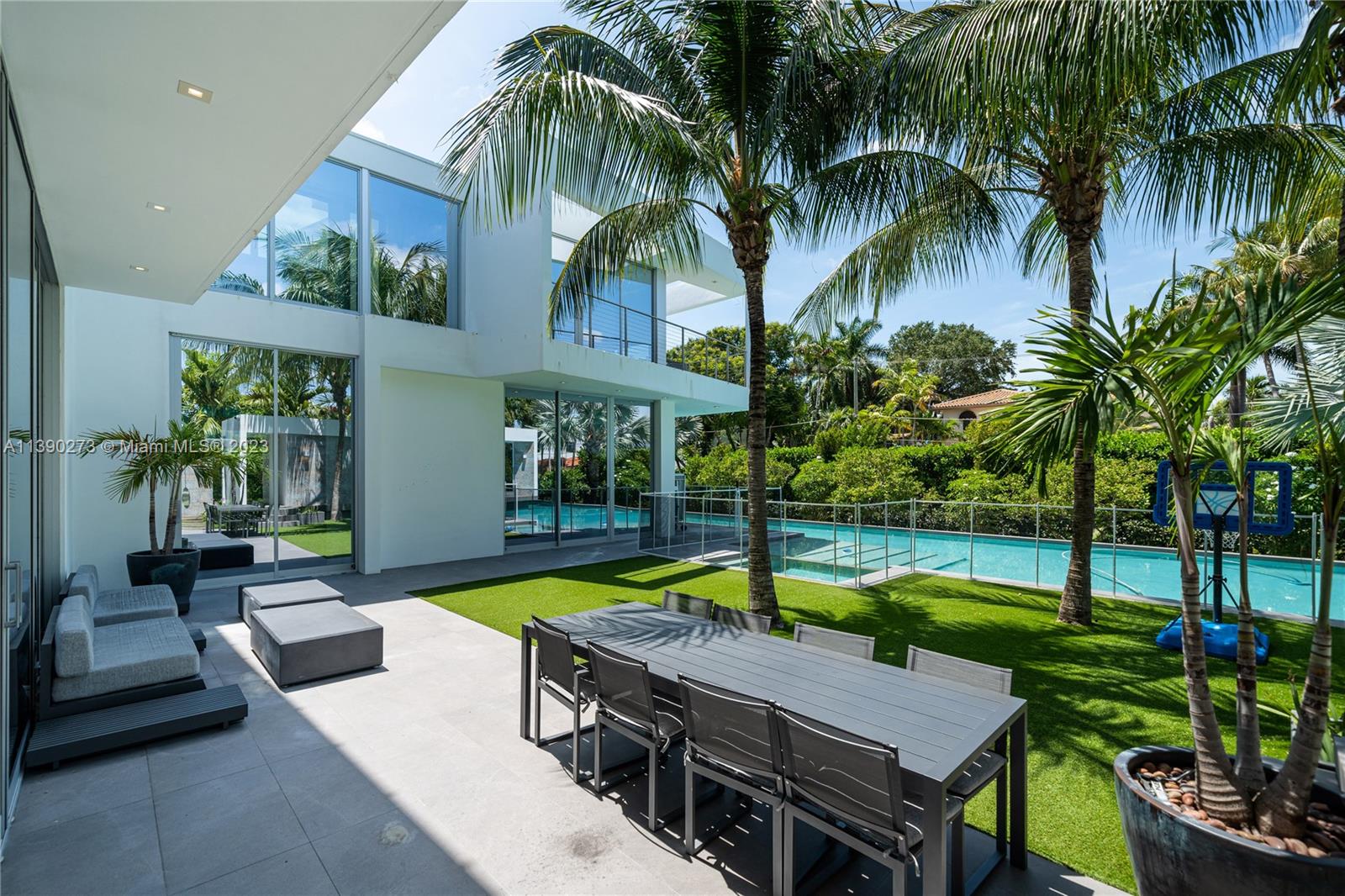HIBISCUS ISLAND - Residential