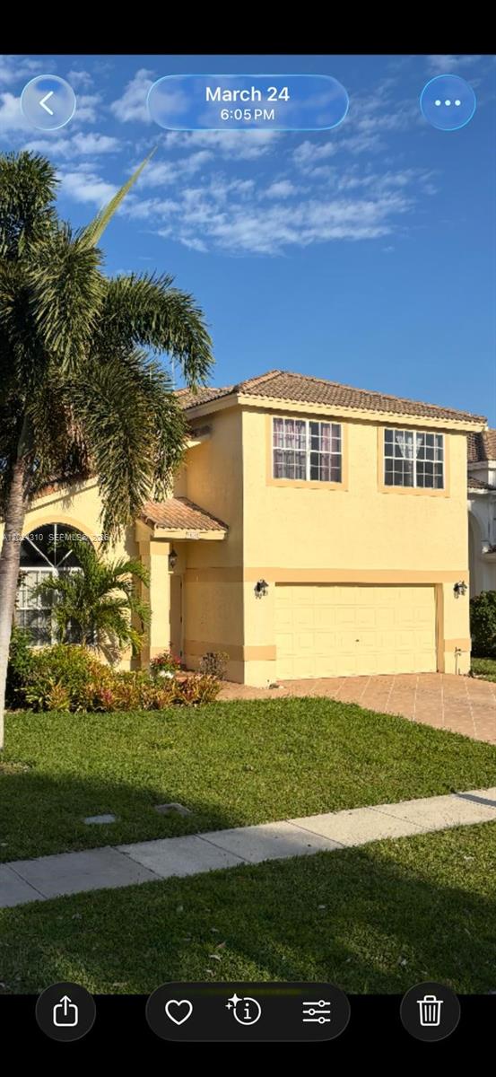 4 BEDROOM POOL HOME WITH MSTER DOWNSTAIR'S AND THREE BEDROOMS UP, BAMBOO WOOD FLOORS THROUGH OUT., CLUB HOUSE RENOVATED WITH LOVELY POOLS FOR FAMILY AND FRIENDS TENNIS COURTS IN THIS SUBDIVISION AS WELL , A  PARK,, AN INCREDIBLE TENNIS FACILITY ACROSS STREET INCLUSIVE, CHRIS EVERETT TENNIS ACADEMY AND PRIVATE SCHOOL ONSITE, SHOPS AND RESTAURANTS EVERYWHERE, WHOLE FOODS A SHORT DISTANCE AWAY ,TOWN CENTER MALLL A SHORT DISTANCE AWAY,TEXT ME FOR A VIDEO AND INFO DIRECT!  WILL NOT LAST! JUST LOWERED PRICE  $20000, AS HOME IS DUE FOR A ROOF NEAR TERM, AS IS, PRICED TO SELL BEST PRICED IN AREA!  ROOF QUOTED $21500  WITH TEN YEAR WARRANTY.