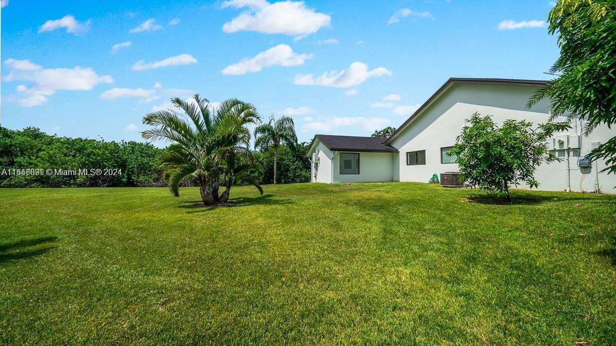 LAUREL OAKS EAST - Residential