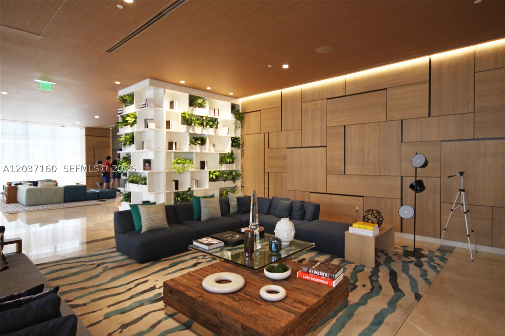 BRICKELL HEIGHTS EAST CON - Residential Lease