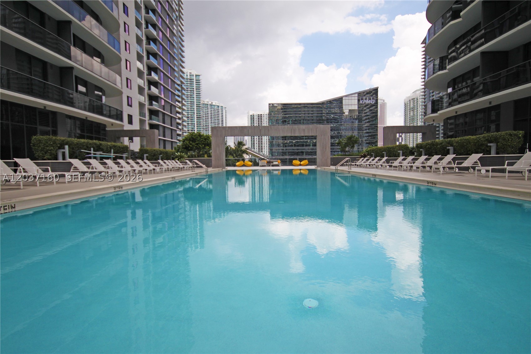 BRICKELL HEIGHTS EAST CON - Residential Lease