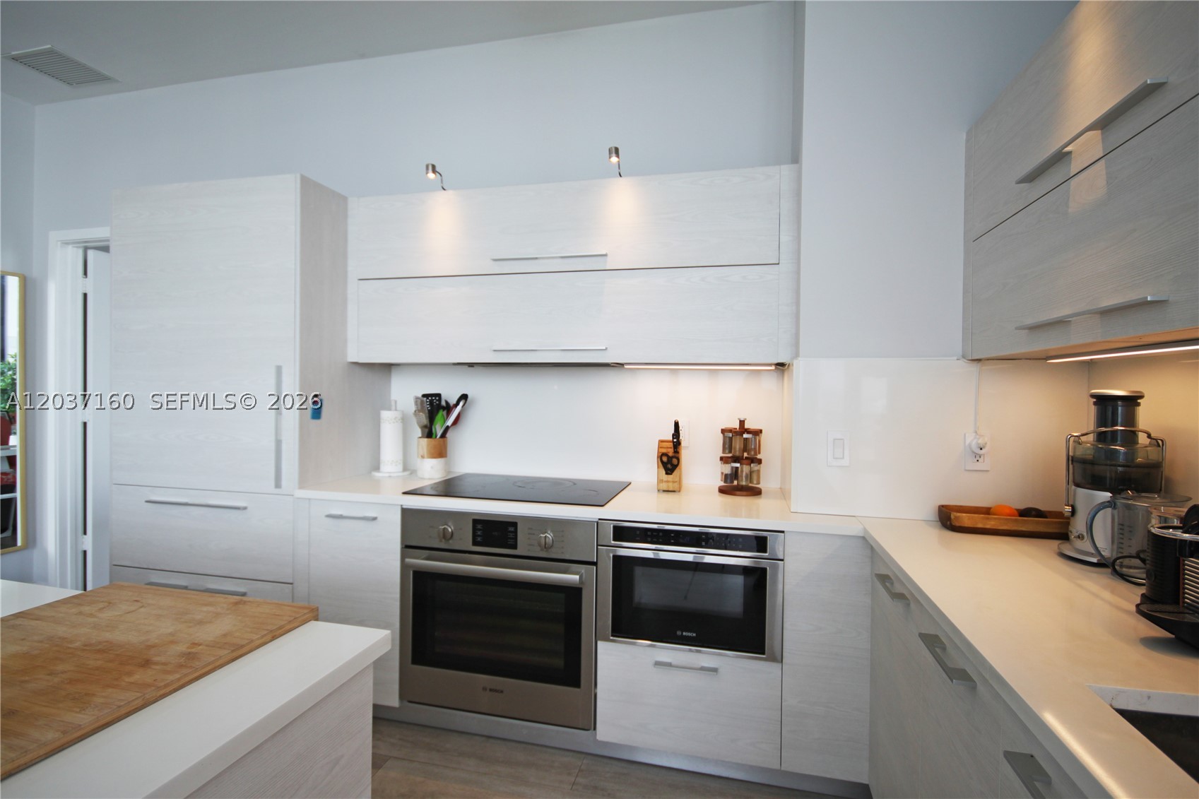 BRICKELL HEIGHTS EAST CON - Residential Lease