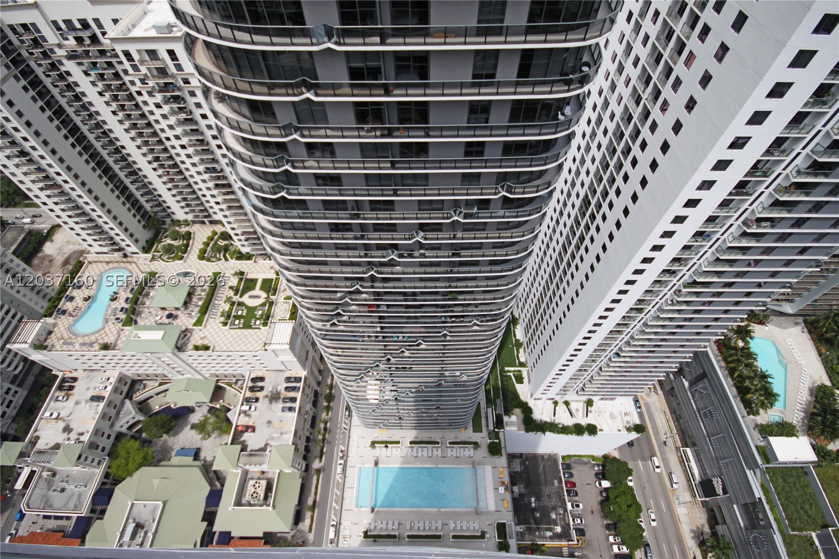 BRICKELL HEIGHTS EAST CON - Residential Lease