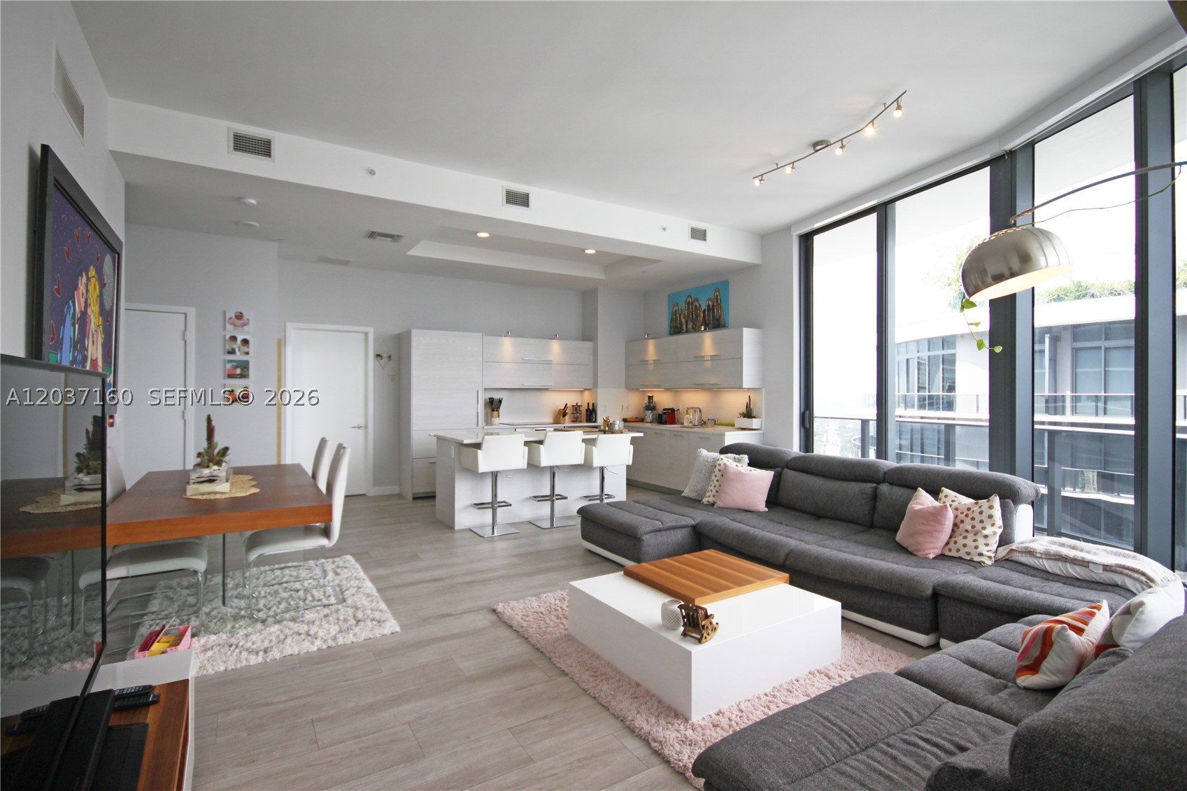 BRICKELL HEIGHTS EAST CON - Residential Lease