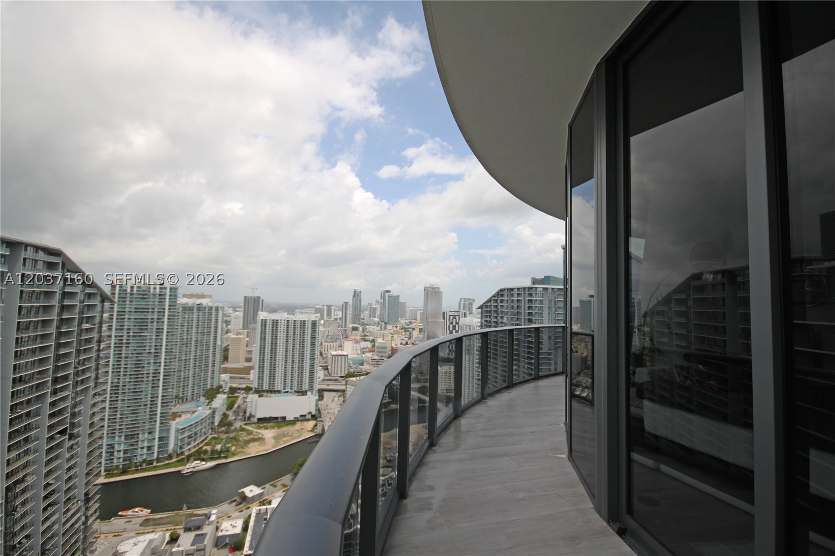 BRICKELL HEIGHTS EAST CON - Residential Lease