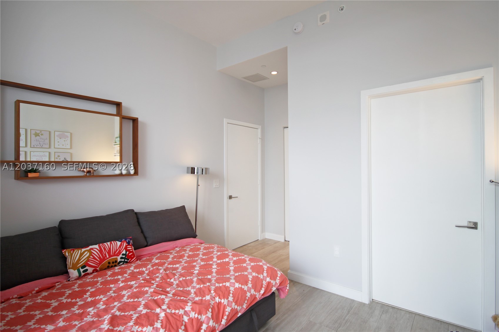 BRICKELL HEIGHTS EAST CON - Residential Lease