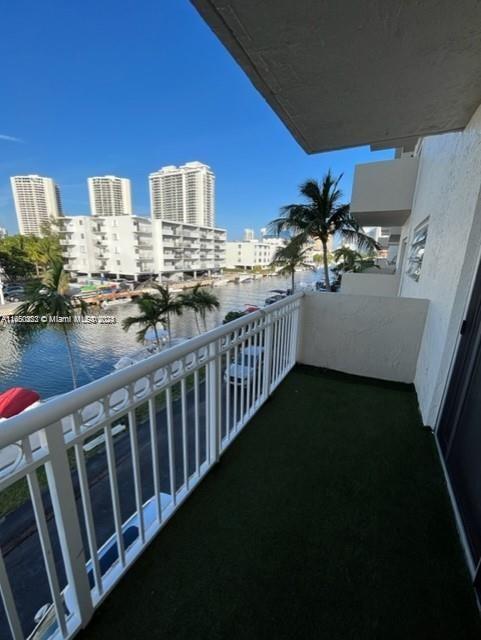 BAYVIEW POINT SOUTH CONDO - Residential Lease