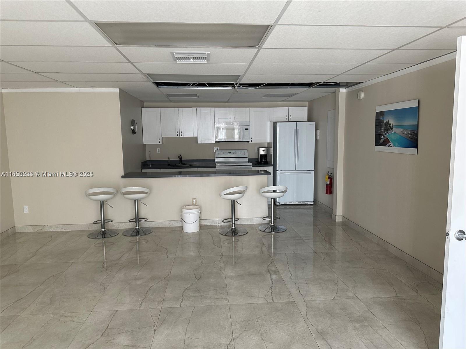 BAYVIEW POINT SOUTH CONDO - Residential Lease