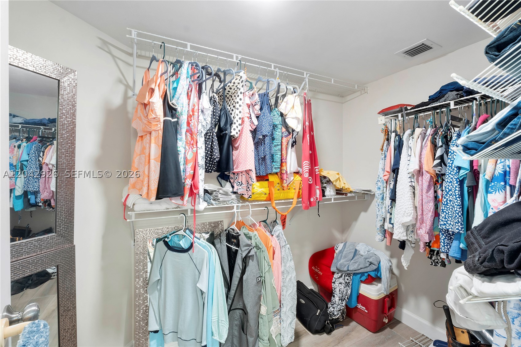 OAK HARBOUR CONDOS - Residential