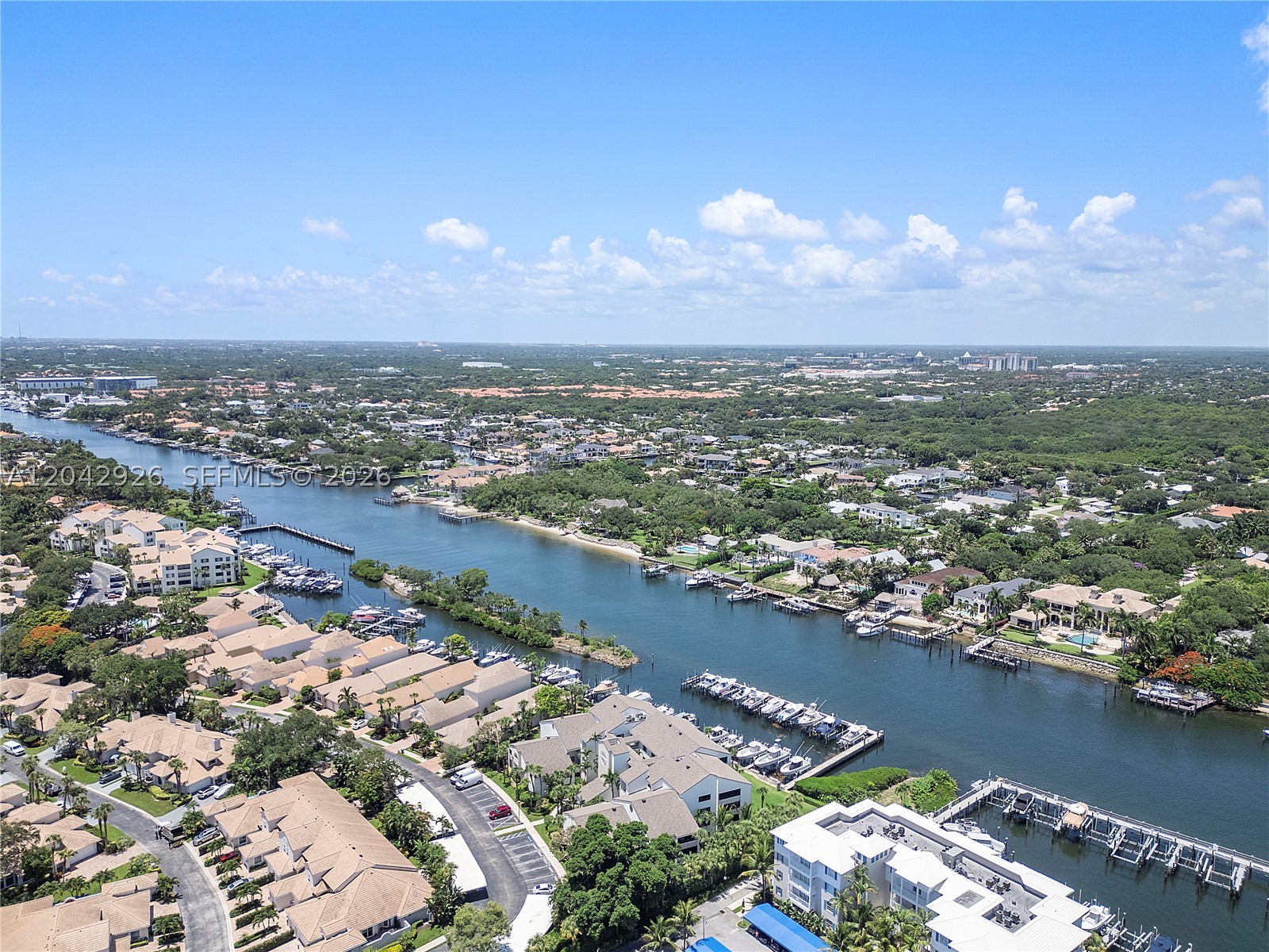OAK HARBOUR CONDOS - Residential