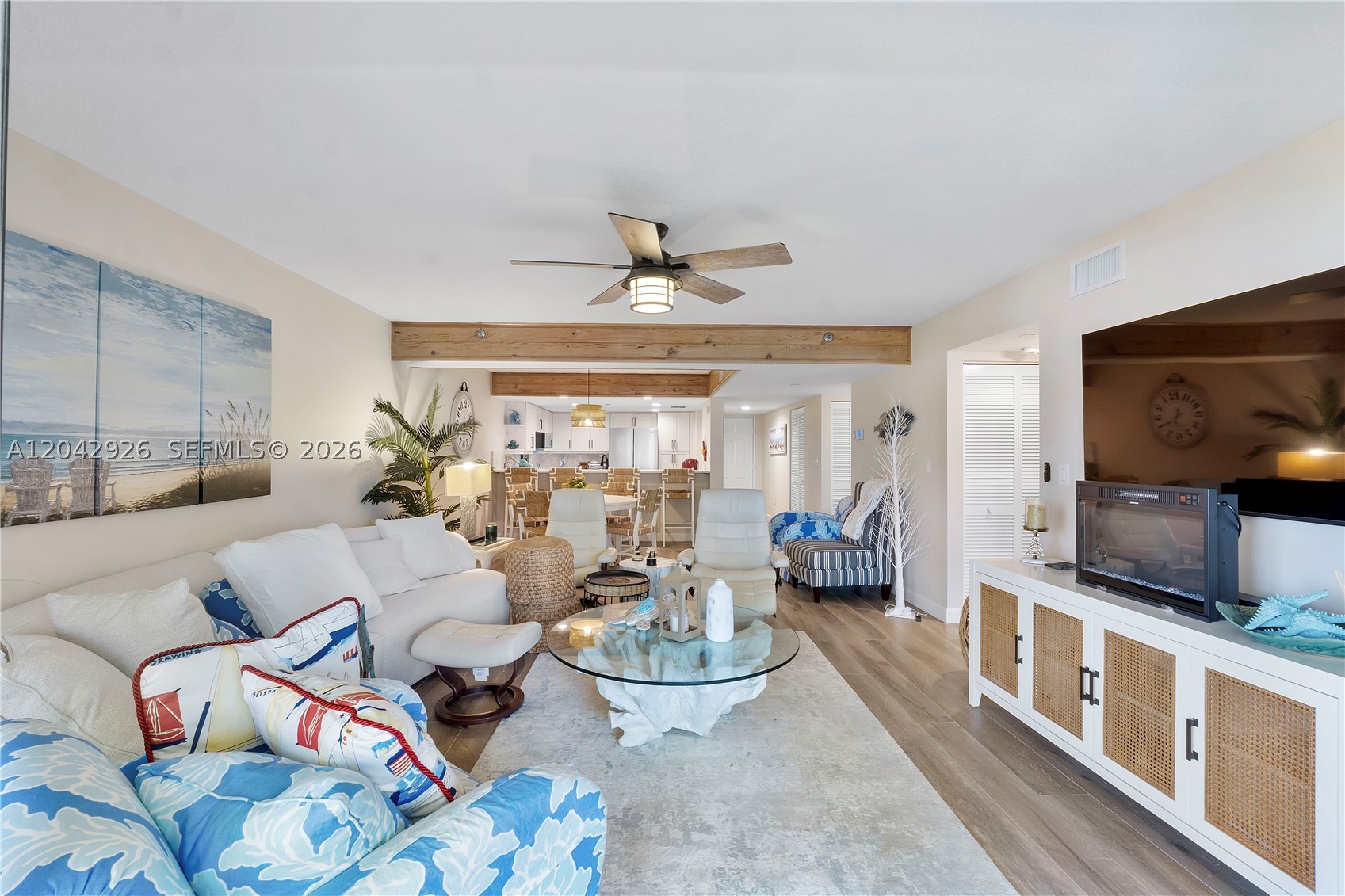 OAK HARBOUR CONDOS - Residential