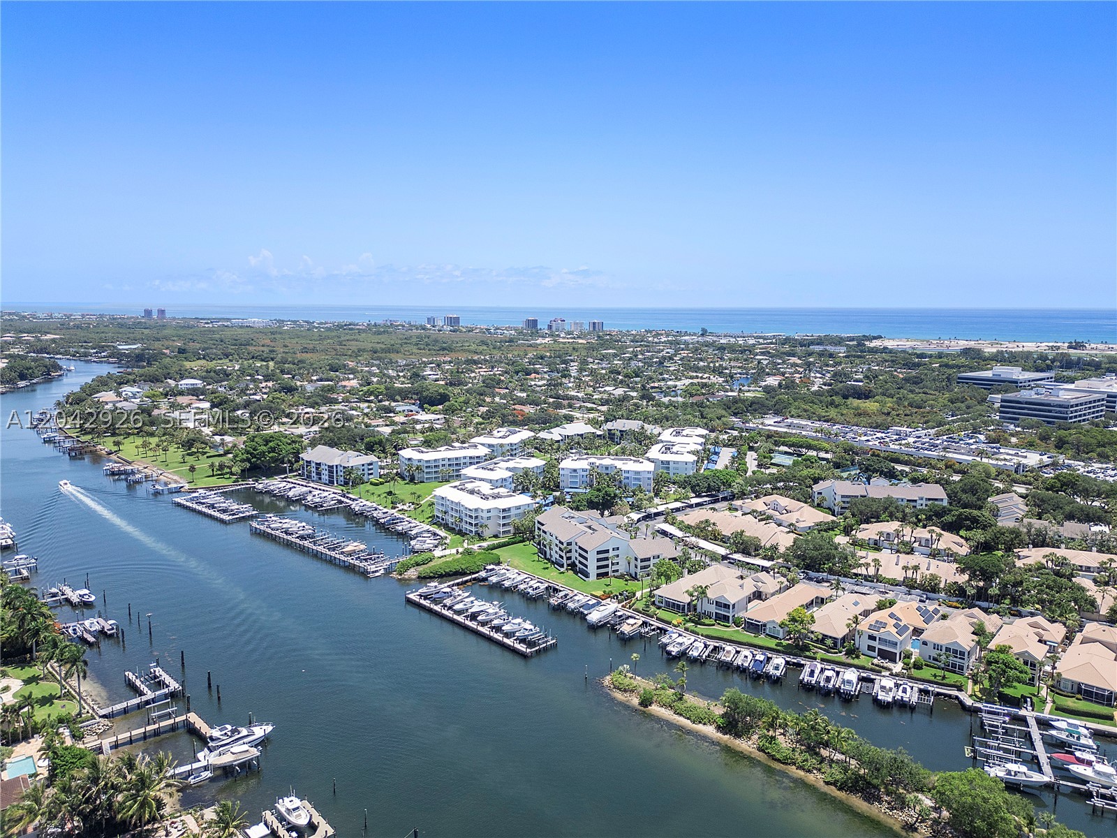 OAK HARBOUR CONDOS - Residential