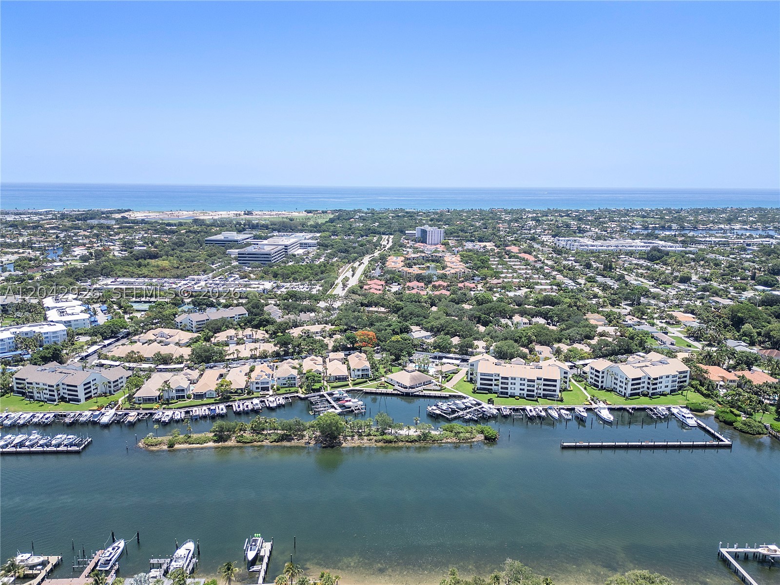 OAK HARBOUR CONDOS - Residential