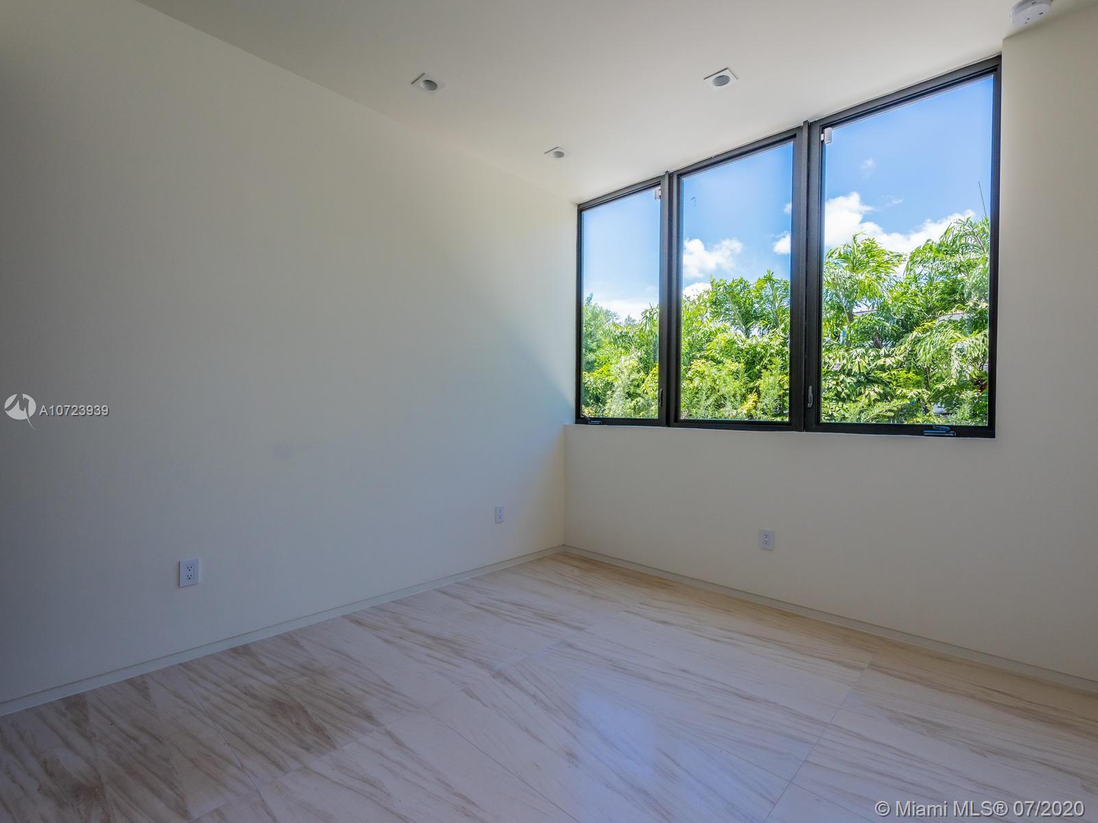 Granada Park - Residential