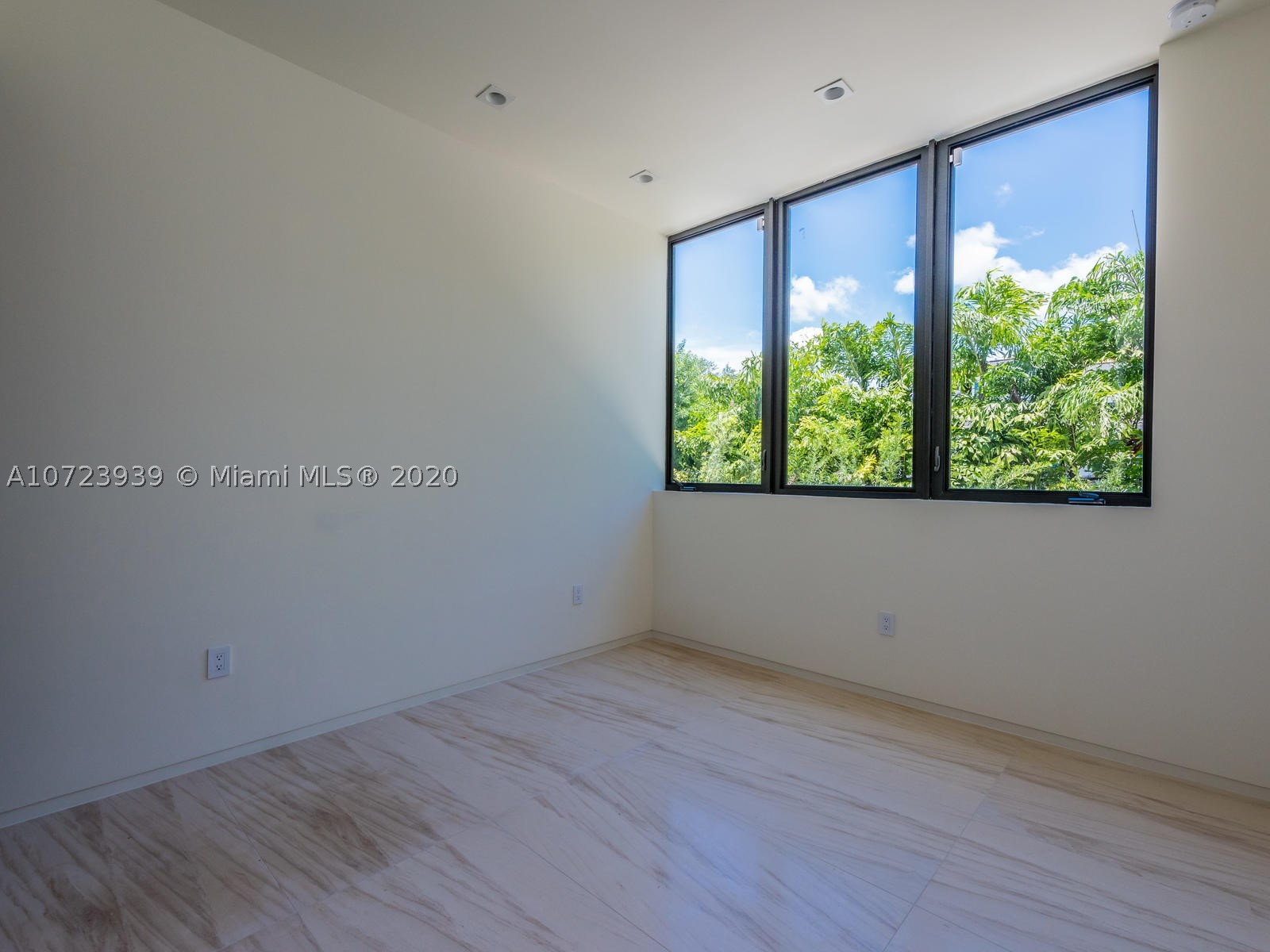 Granada Park - Residential