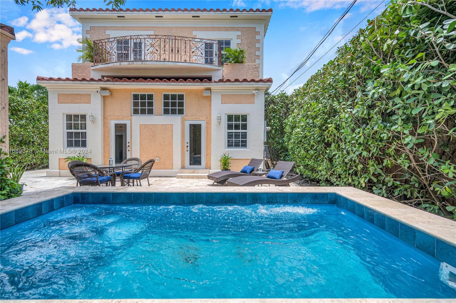 BILTMORE SUB - Residential Lease
