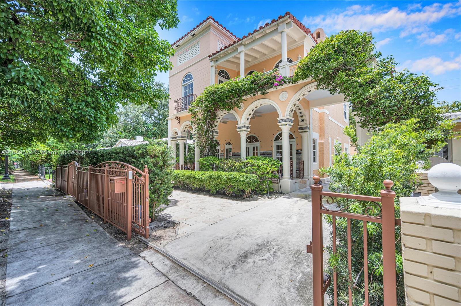 BILTMORE SUB - Residential Lease
