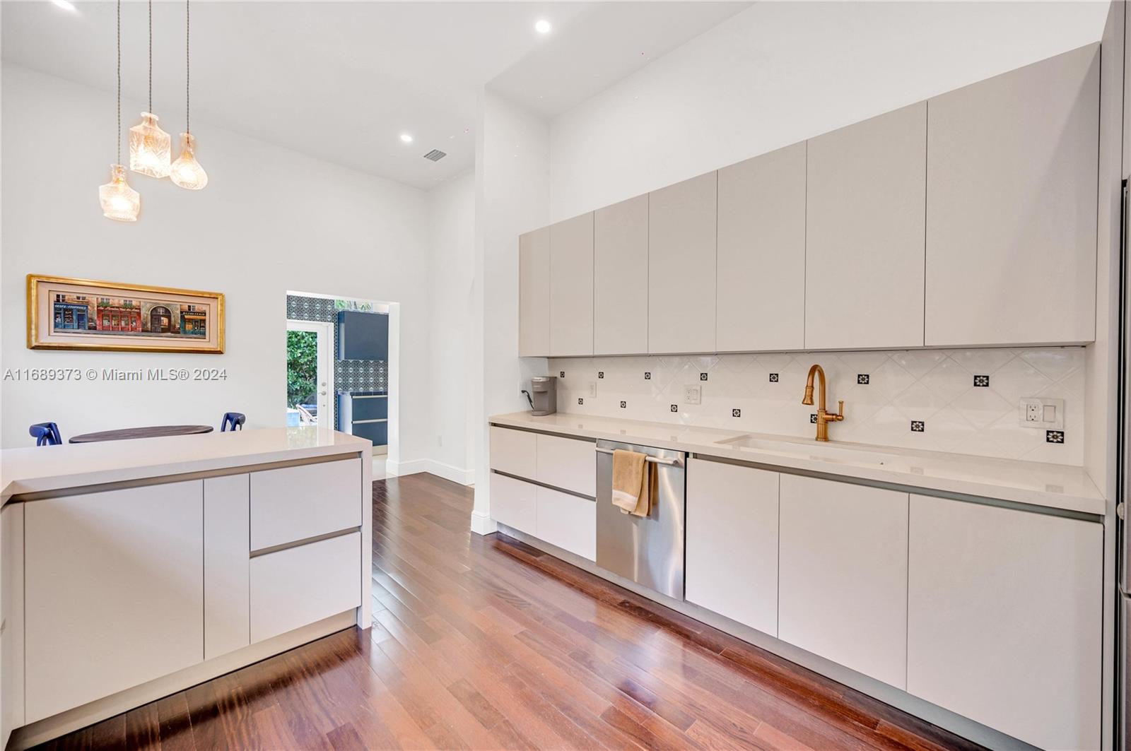 BILTMORE SUB - Residential Lease