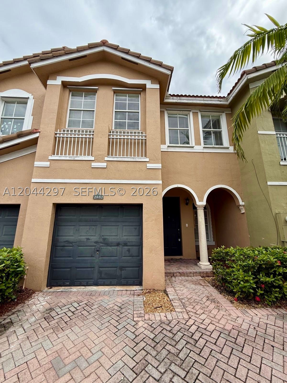 Move-In Ready 4-Bedroom Townhouse in Gated Community

This spacious 4-bedroom, 2.5-bathroom townhouse offers an ideal blend of comfort and functionality, featuring an attached private garage and a paved driveway.

The main level features a bright, open-concept living area with low-maintenance neutral tile flooring, fresh white paint, and distinct architectural details like an elegant interior arched cutout with columns. The versatile floor plan flows effortlessly into the dining space, family room, and out to the backyard. Upstairs, four bedrooms offer plenty of space for family, guests, or a dedicated home office.

Key Features:

Convenient Layout: Includes a main-level powder room and a separate laundry room equipped with a washer and dryer.

Low HOA Fees: Excellent monthly value with dues covering both cable TV and high-speed internet.

Community Living: Situated in a desirable, guard-gated community with secure access and premium neighborhood amenities.

An excellent opportunity to own a turnkey home in a premier neighborhood. Schedule your walkthrough today!