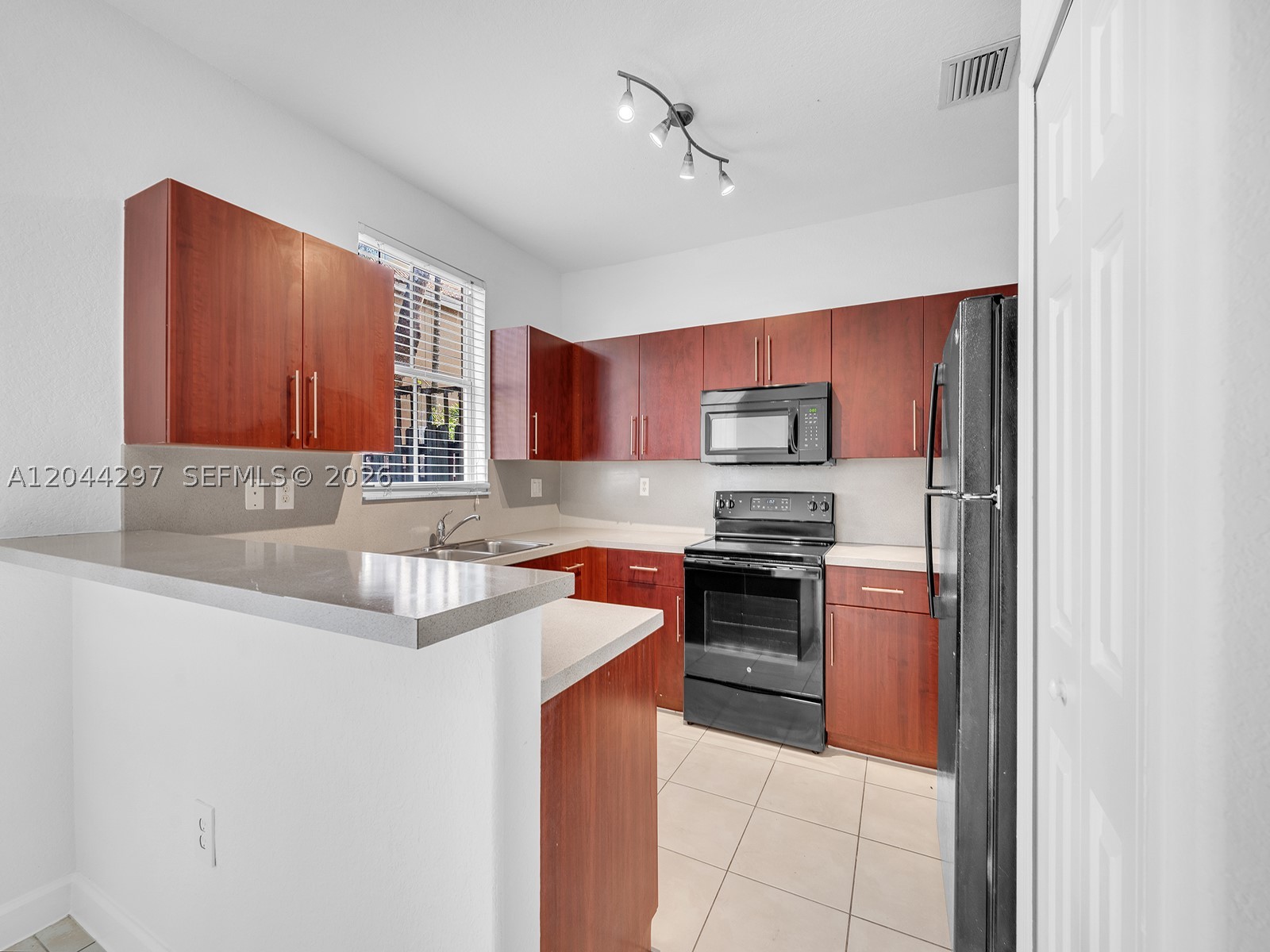 KEYS GARDEN - Residential