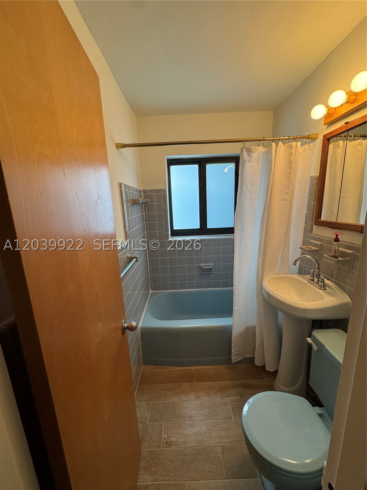 CUTLER RIDGE SEC 3 - Residential