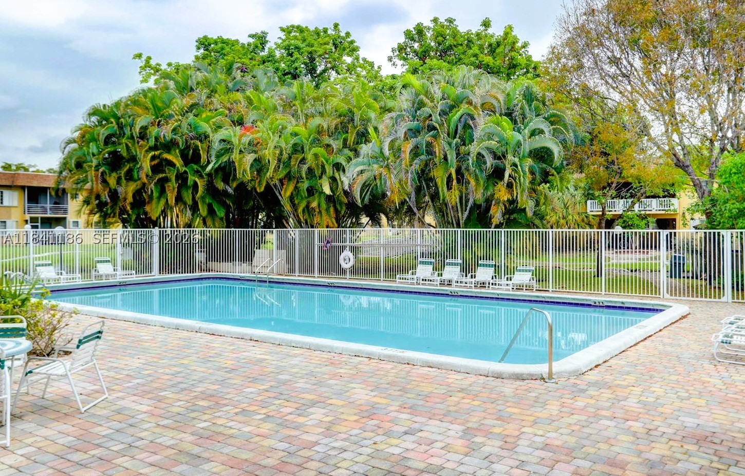 OAK HILLS CONDO NO III - Residential