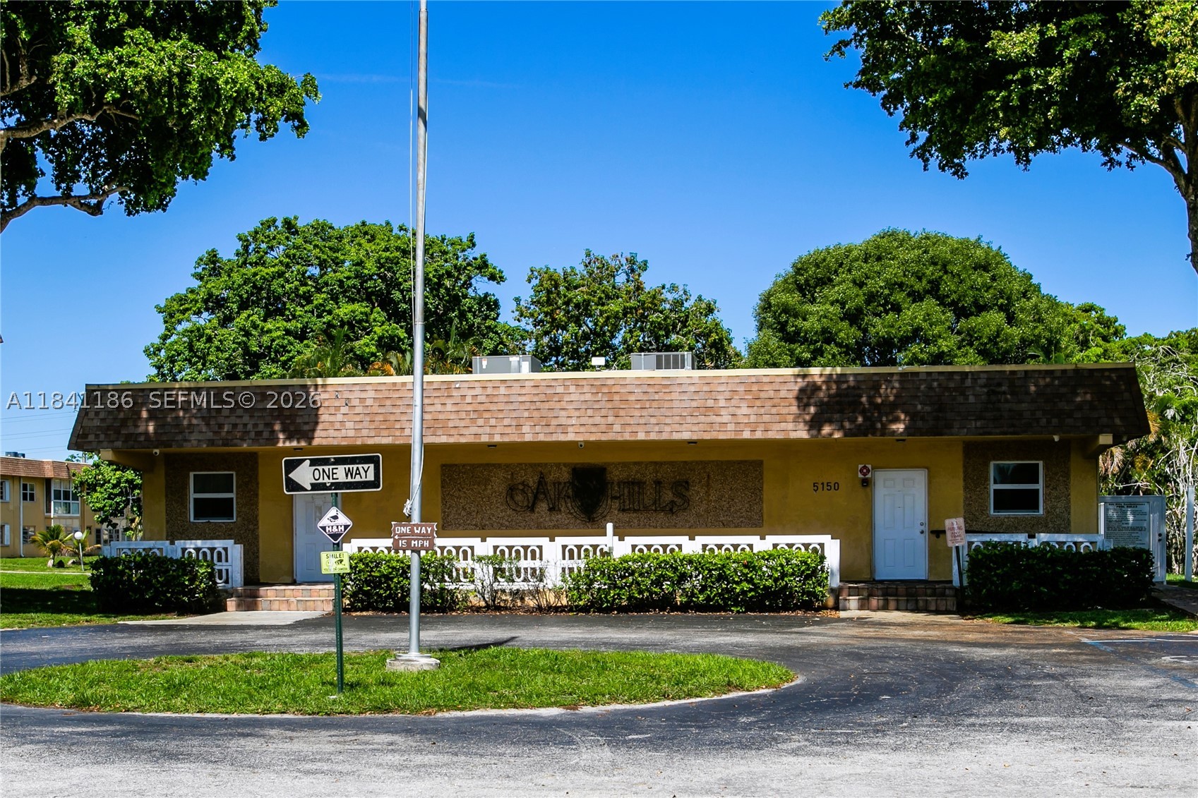 OAK HILLS CONDO NO III - Residential