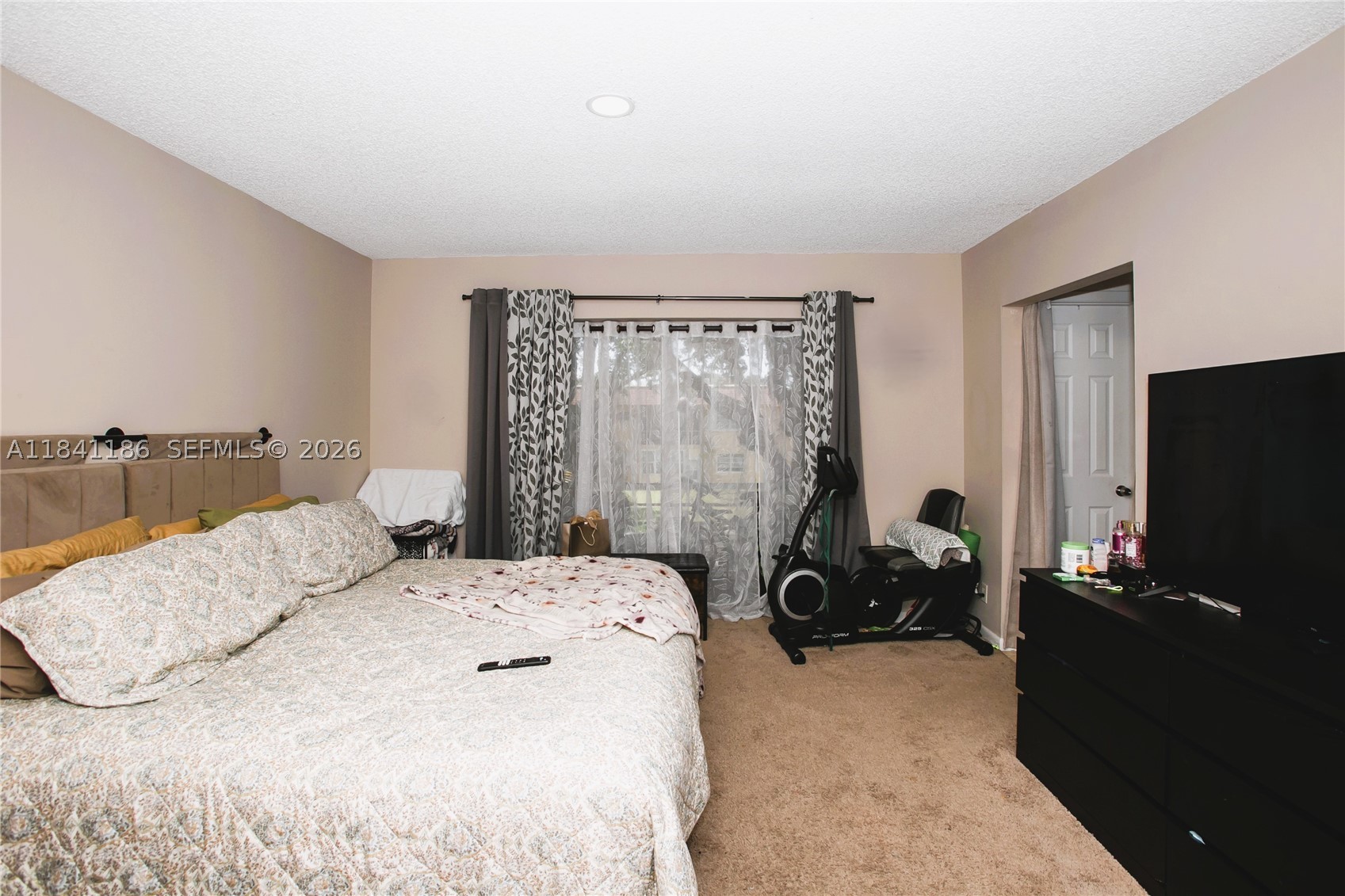 OAK HILLS CONDO NO III - Residential