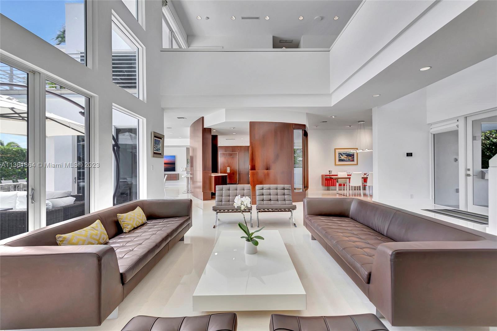 CORAL RIDGE COUNTRY CLUB - Residential