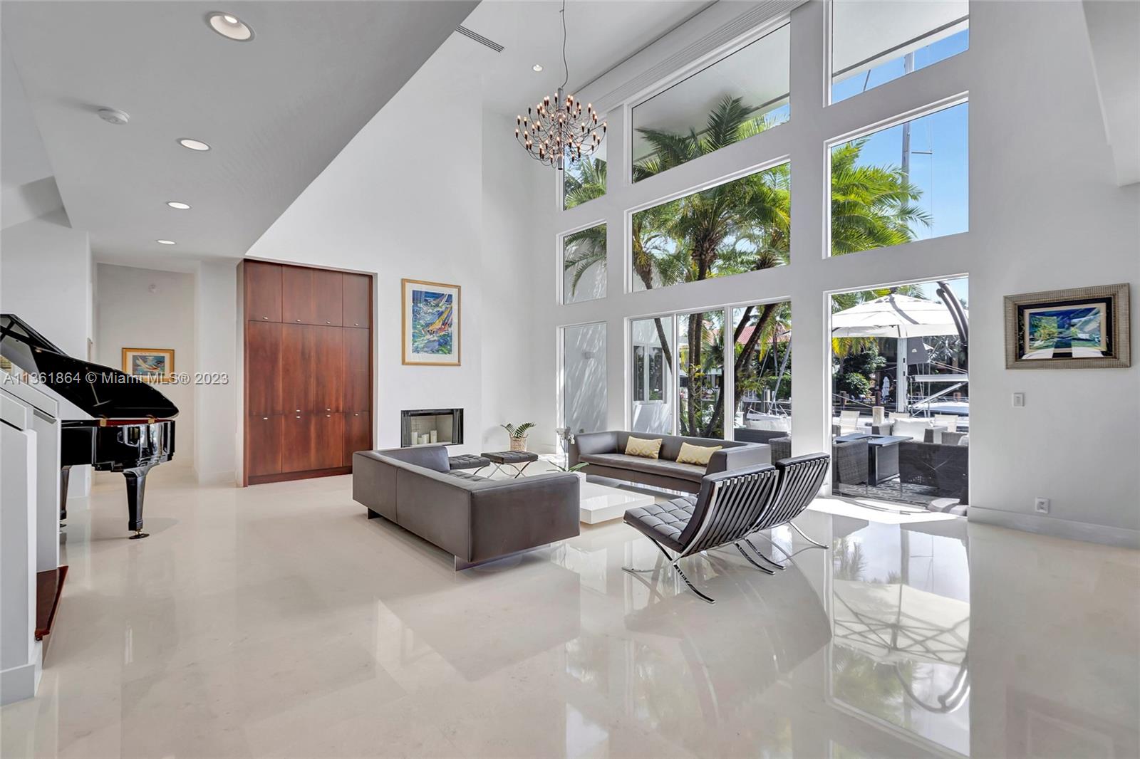 CORAL RIDGE COUNTRY CLUB - Residential
