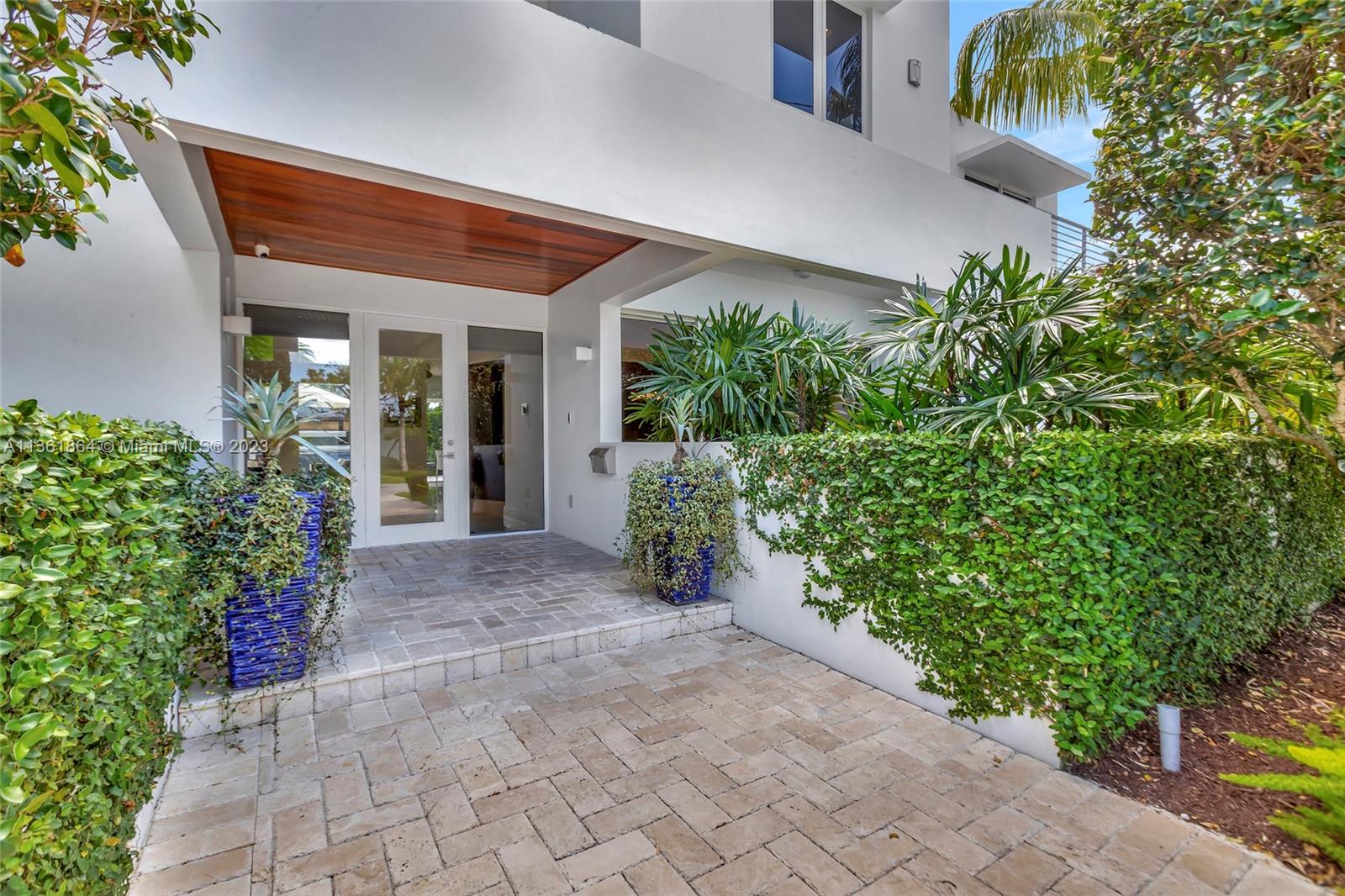 CORAL RIDGE COUNTRY CLUB - Residential