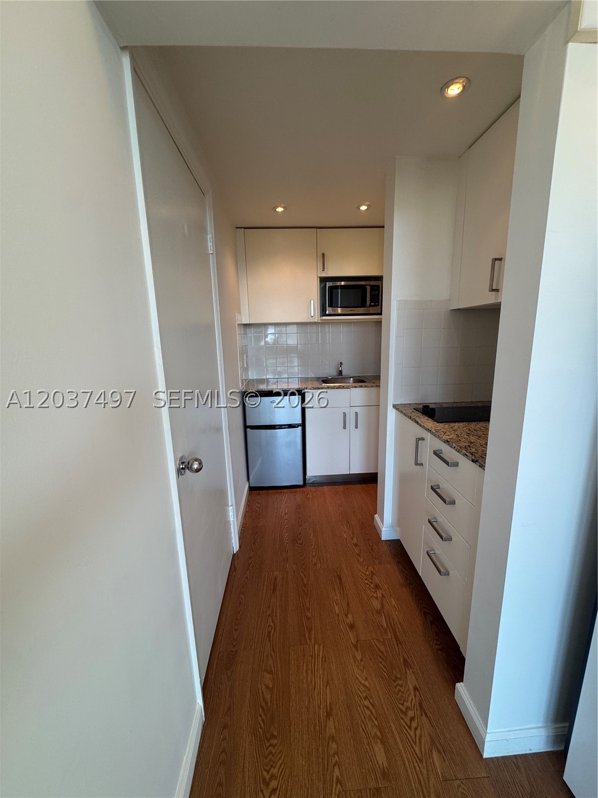 DAVID WILLIAM HOTEL CONDO - Residential