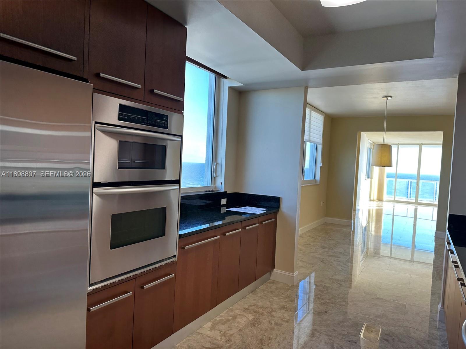 LUNA OCEAN RESIDENCES CON - Residential