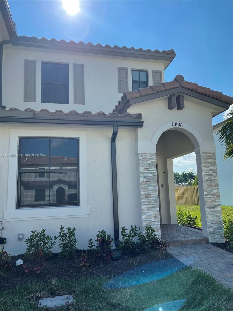 BEAUTIFUL NEW CONSTRUCTION 3 bedrooms 3 baths, at Lennar "Corsica" gated community. Open kitchen with s/s appliance. One bedroom with bath in fist floor. Fenced backyard perfect for BBQ. Washer & dryer. Located between US1 and FL Turnpike. Clubhouse coming soon